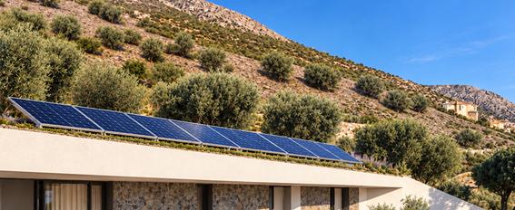 Photovoltaic panels on the roof edge